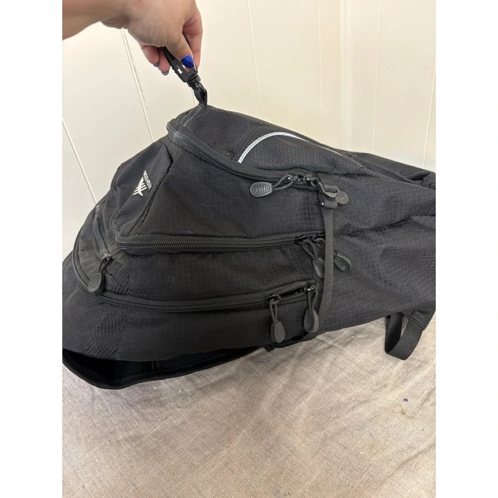 High Sierra Backpack Unisex Large Black Suspension Strap System Ripstop